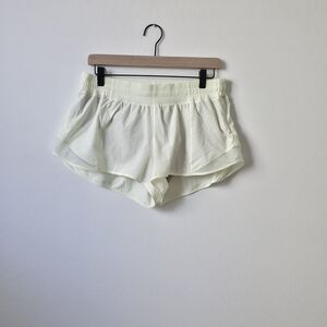 Lululemon Hotty Hot 2.5" Short